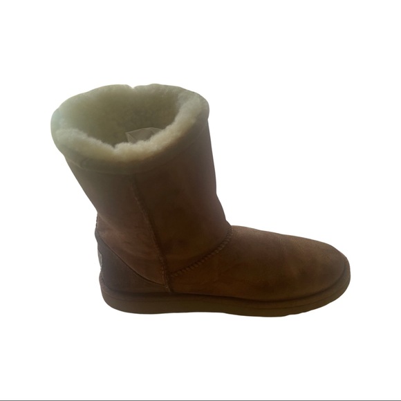 Ugg classic II short size 6 - Picture 2 of 11